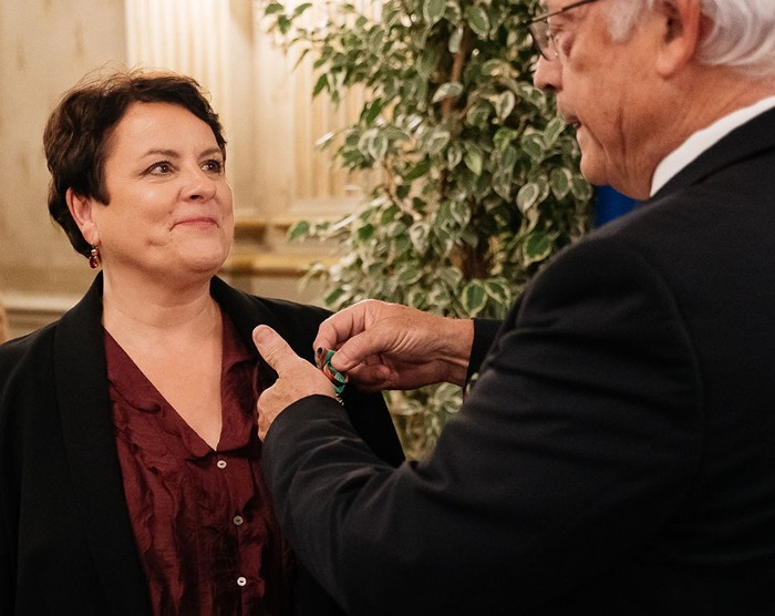 France : la Commissaire Générale du SPACE, décorée des insignes d’Officier de l’Ordre du Mérite Agricole