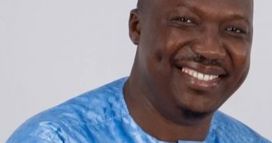 Guinée : l&rsquo;ancien ministre de l&rsquo;Agriculture , Mamoudou Nagnalen Barry, décoré de l&rsquo;ordre national du mérite