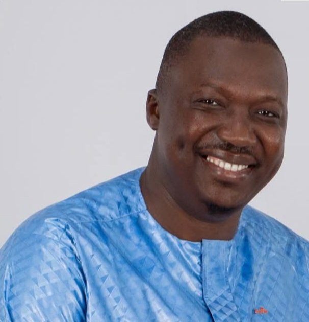 Guinée : l&rsquo;ancien ministre de l&rsquo;Agriculture , Mamoudou Nagnalen Barry, décoré de l&rsquo;ordre national du mérite